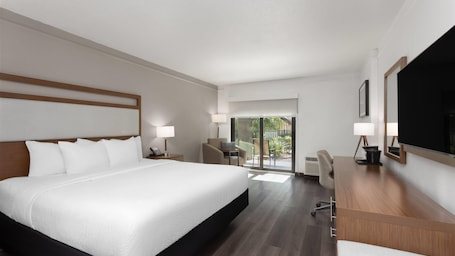La Quinta Inn & Suites by Wyndham Ft Lauderdale Cypress Cr