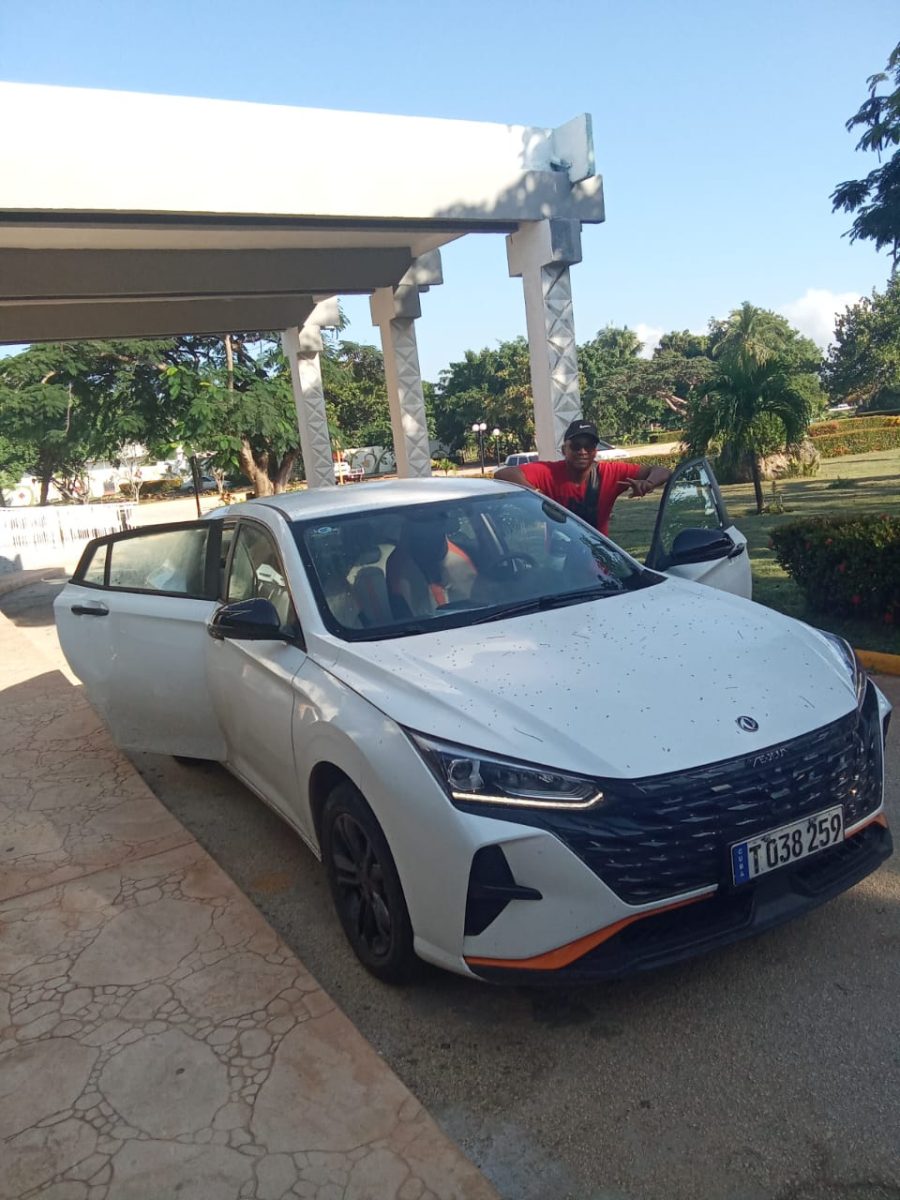 VIP rental car in Cuba